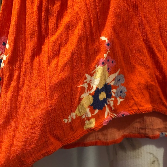 Breezy Tendency Crop Top - Picture 5 of 9